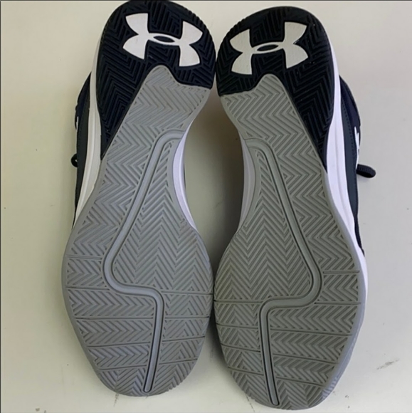 Brand New under armour sneakers  sz 10.5 - Picture 1 of 5